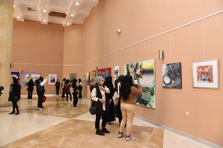 "yeniden..." temalı sergi